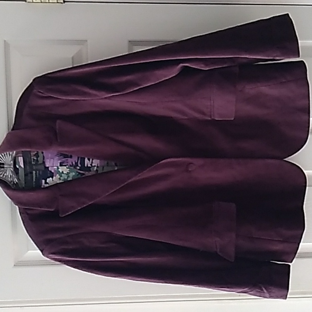 Apostrophe Jackets $ Coat Velvet Jacket with lace Additions inside